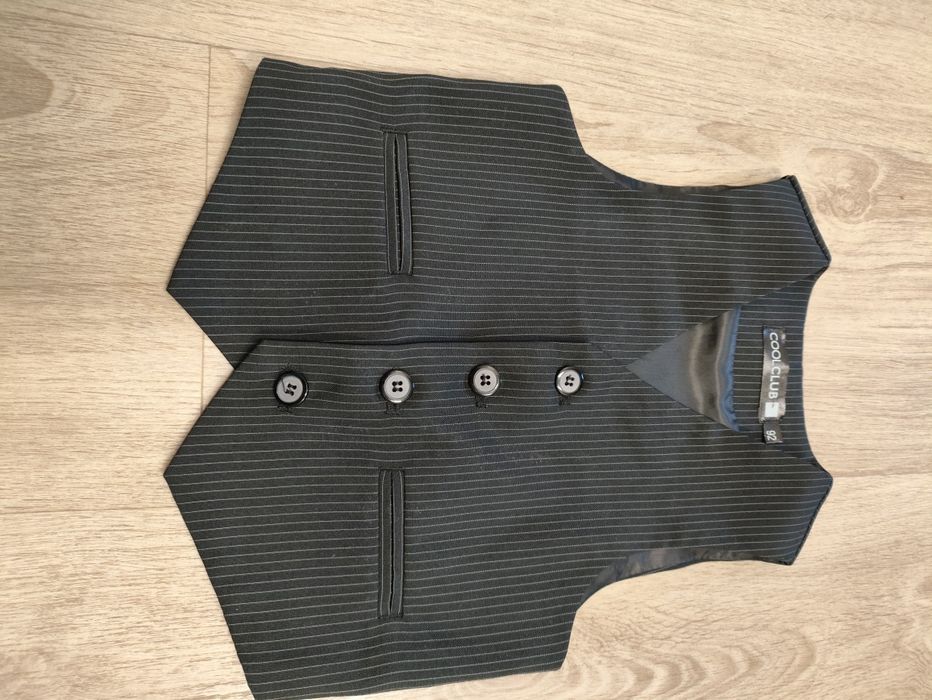 Elegancka kamizelka dla chłopca rozm. 92