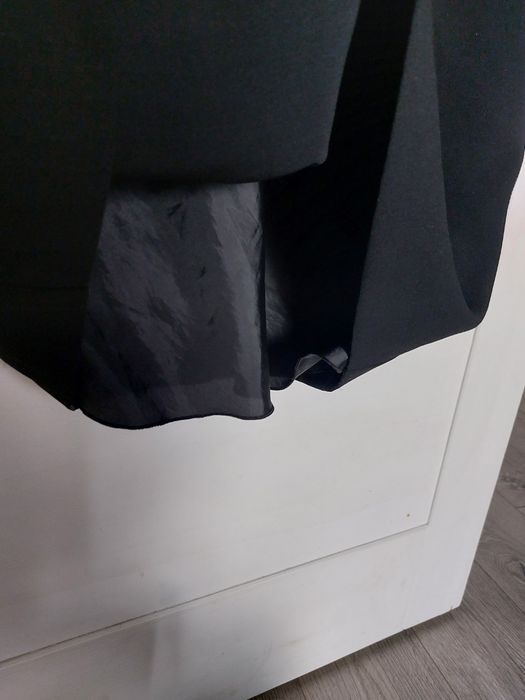 Sukienka klasyczna elegancka 42