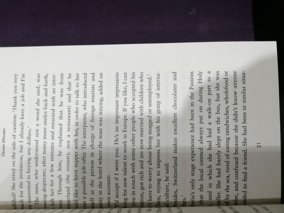 Eleven Minutes (inglês). Portes incluídos.