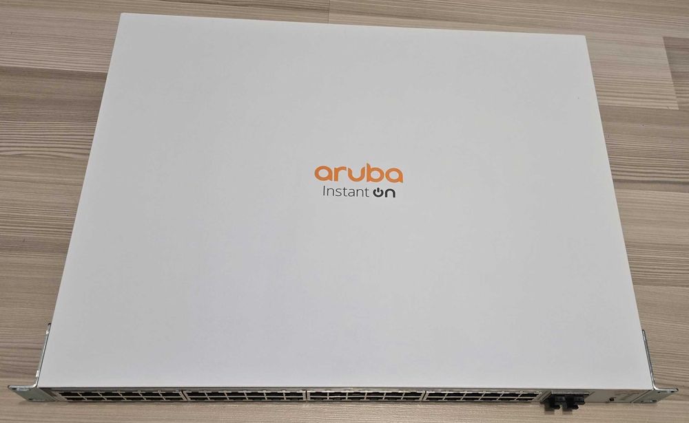 Przełącznik PoE+ HP Aruba JL815A 48G + 4SFP - nadal posiada wsparcie