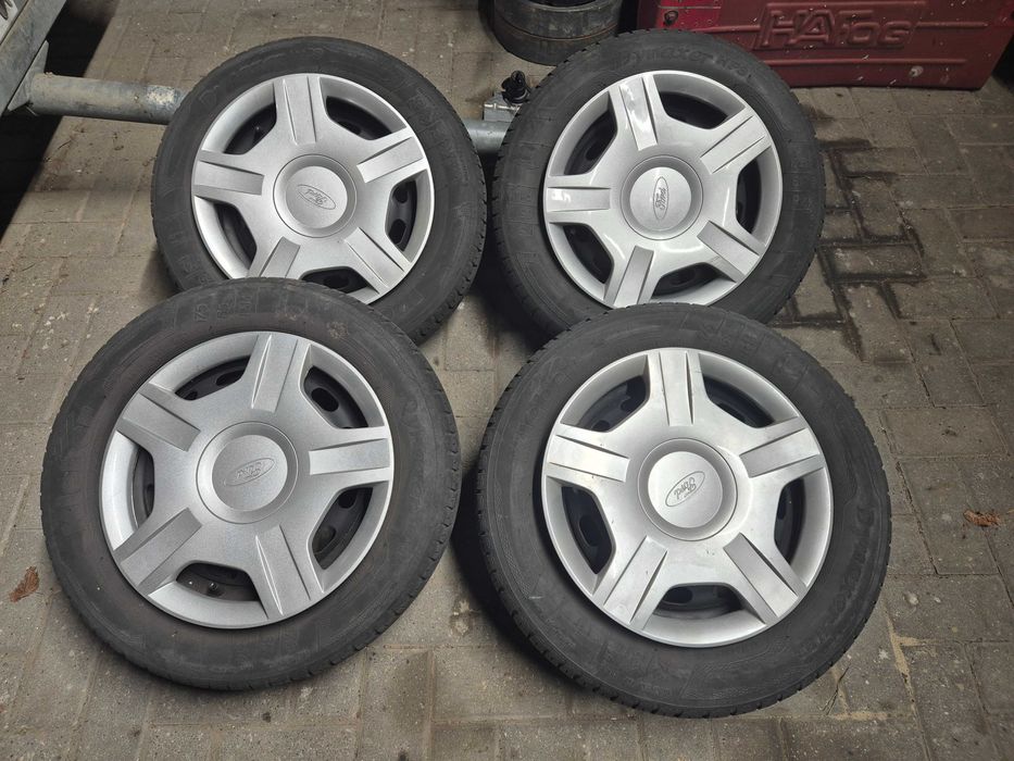 Felgi z oponami i kołpakami 14 cali 4x108 Ford