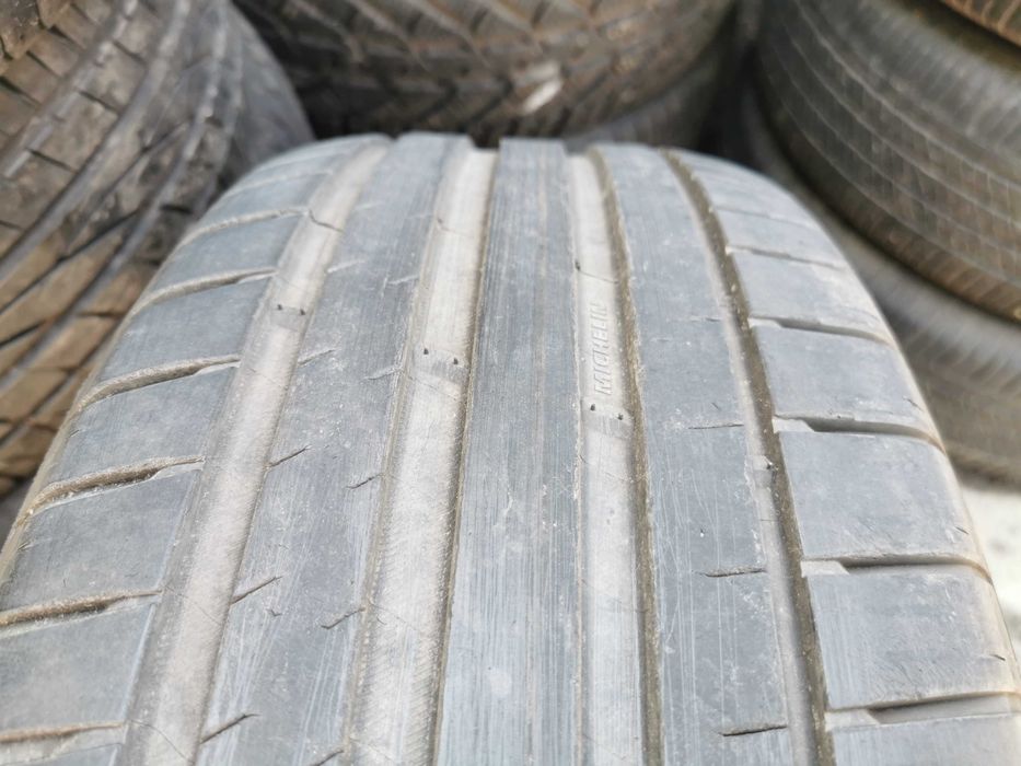 327) Opona - 235/60/18 - Michelin - 1x2023 - 6mm - Letnia