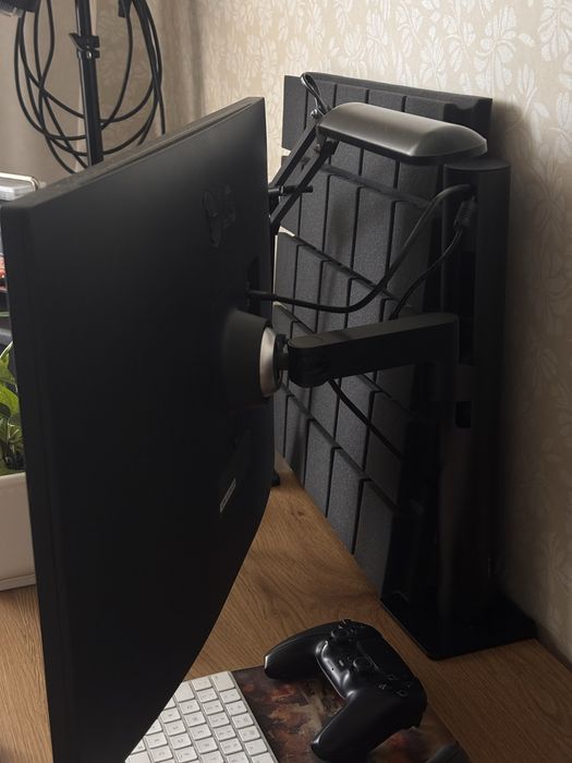 Монітор 2K LG 27 QHD Ergo