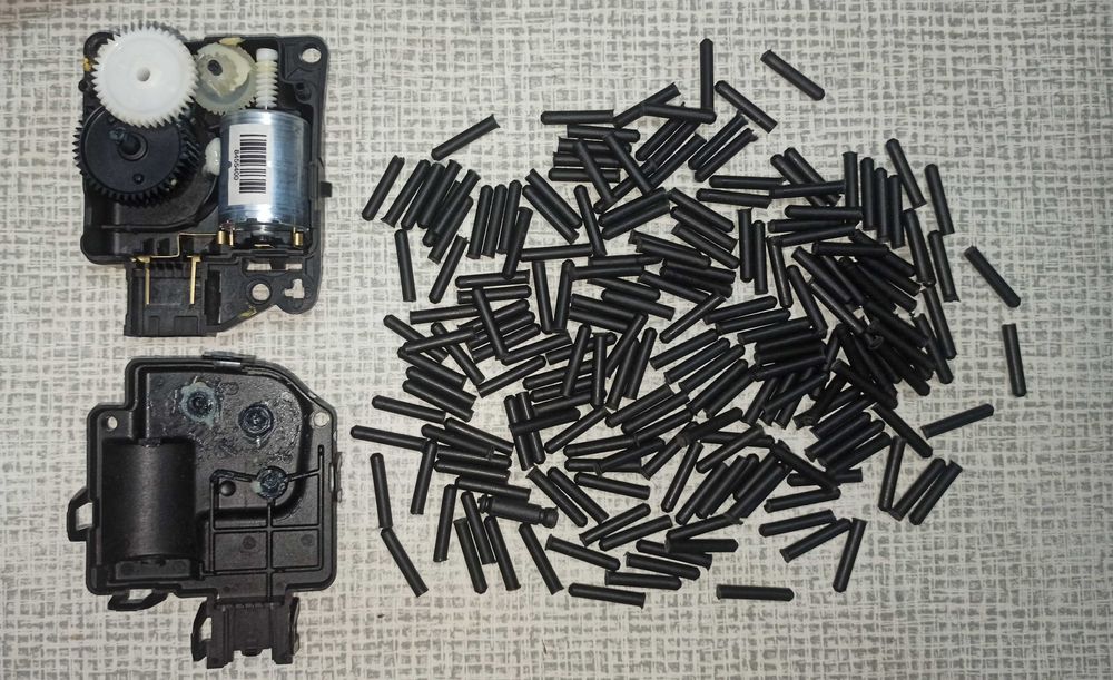 Моторчик привод заслонки печки Додж Джорни Dodge Journey