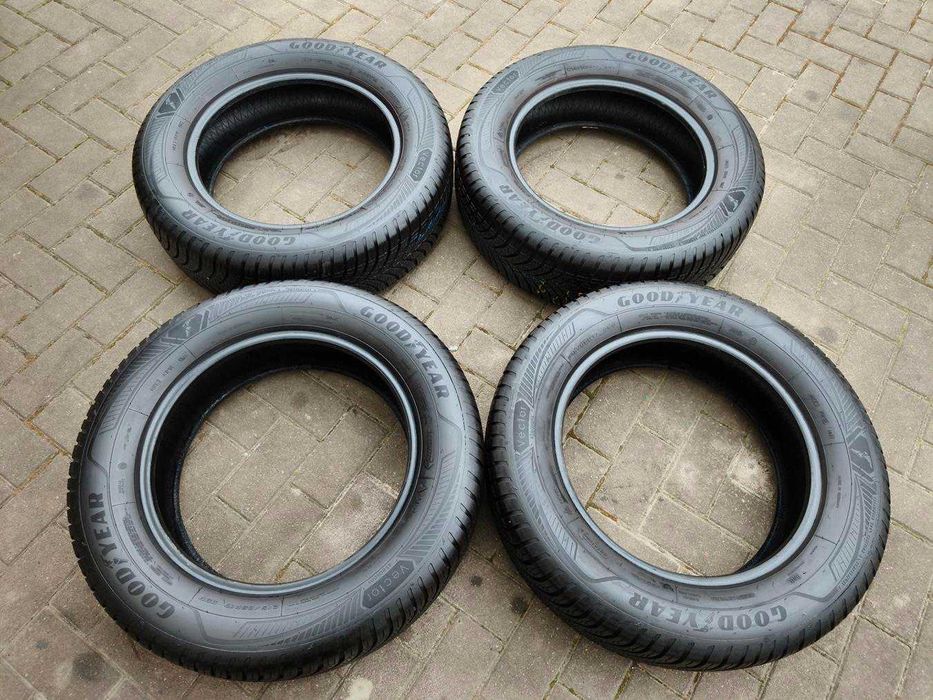 215/65 99V R17 GOODYEAR Vector GEN-3 7mm 2022r Całoroczne 4szt Opony