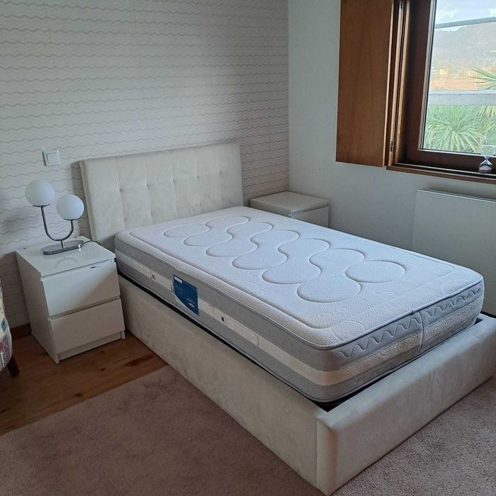Cama individual co colchão