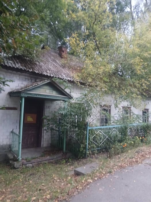 Будинок " Парткабінет" , с. Олишівка  , Чернігівський район , Чернігівської області .