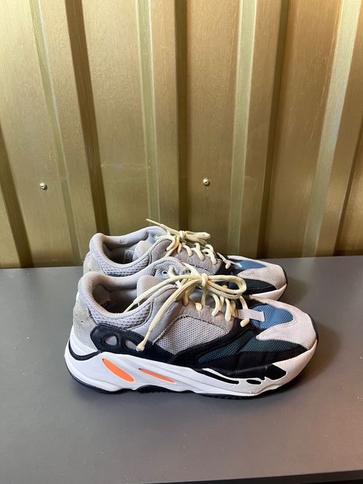 Adidas Yeezy Boots 700 wave runner 42
