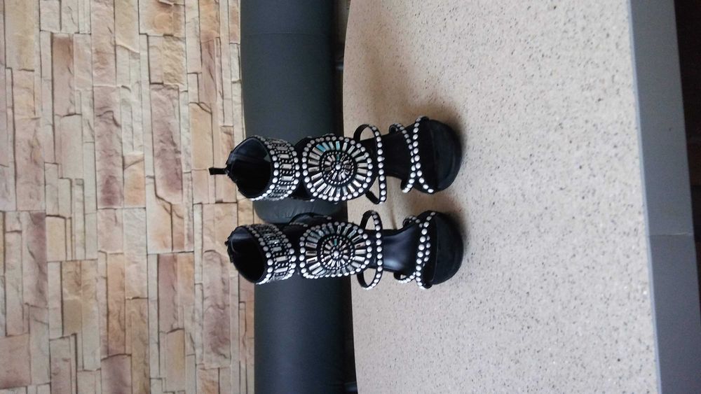Buty sandaly rozmiar 37