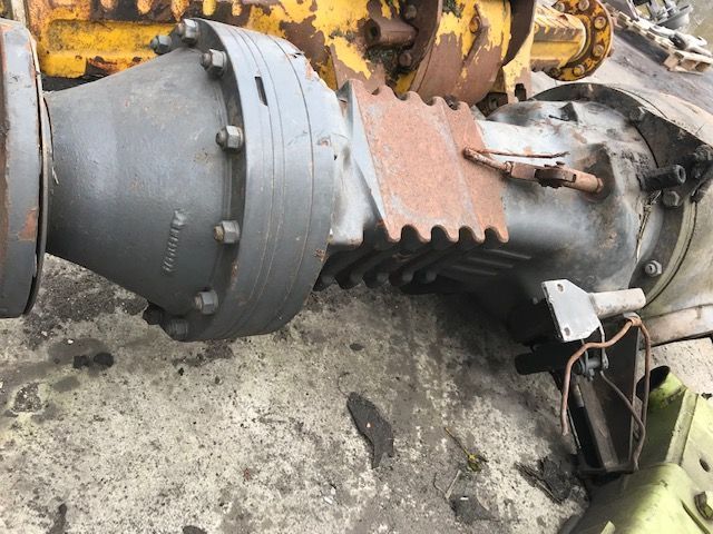 Massey Fergusson 760 860 Fermec 760 860 - Most Tylny