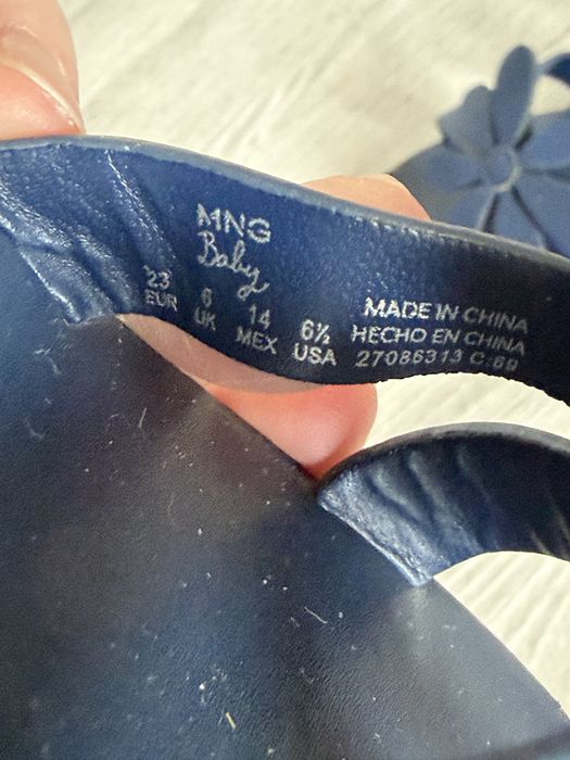 Босоніжки Mango розмір 23, по стельці 14 см, десь на 1,5-2 р