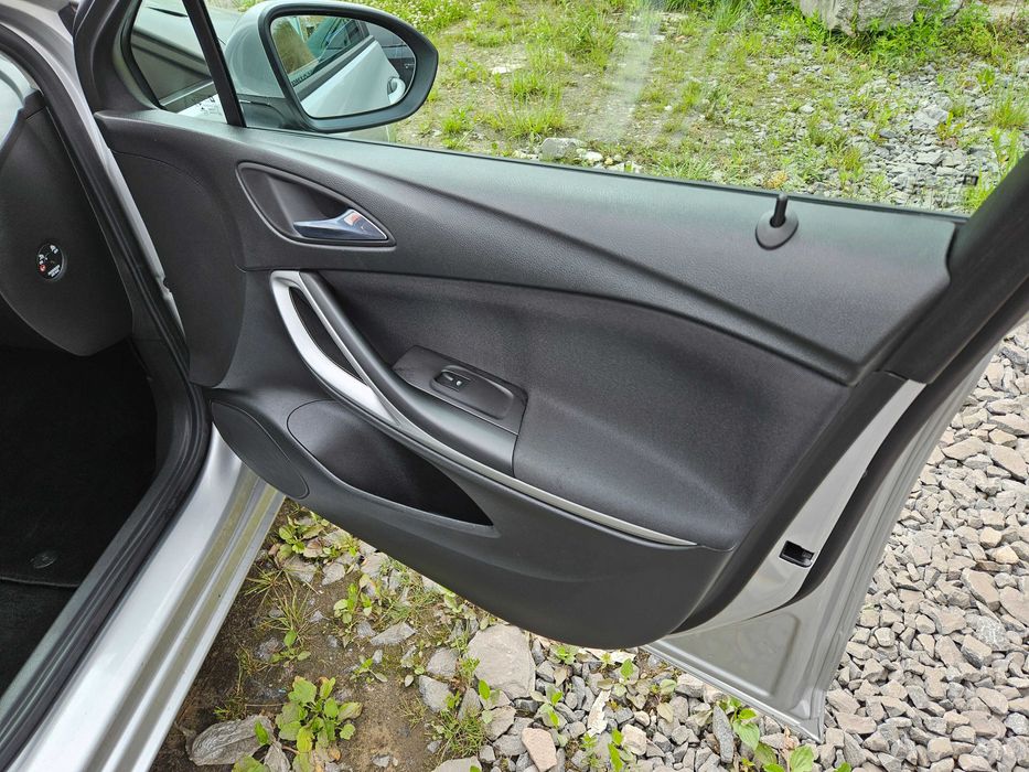 Opel Astra K 2018 рік