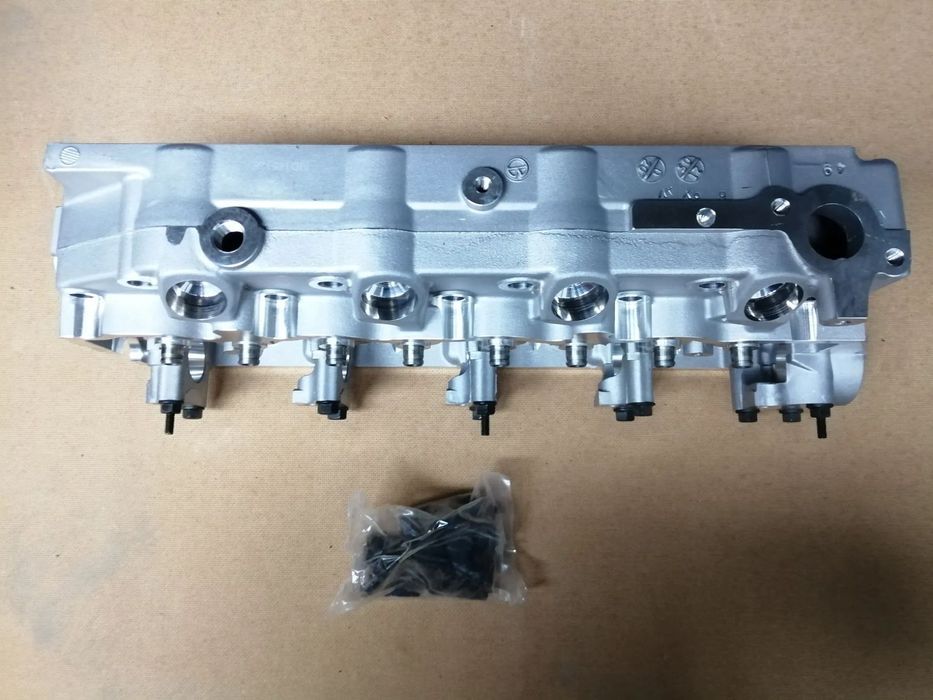 Cabeça Motor 2.5 D / 2.5 TD e 2.3 D / 2.3 TD 4D56 - Mitsubishi L200 ,