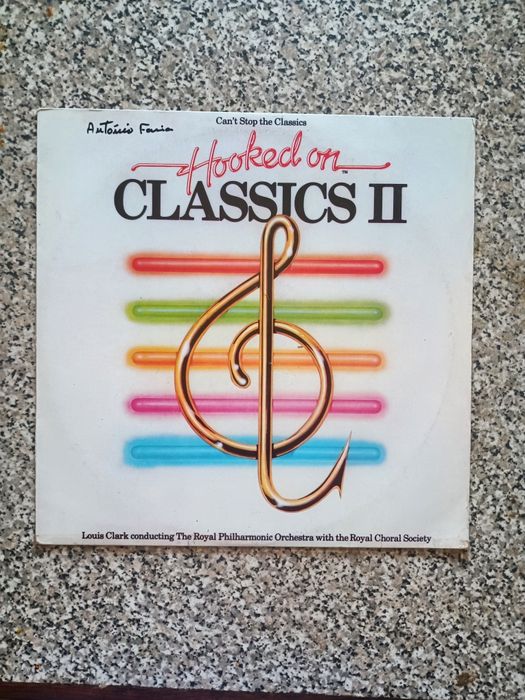 Variedade de discos vinil LP 3€ unidade
Exemplar estado de conservação