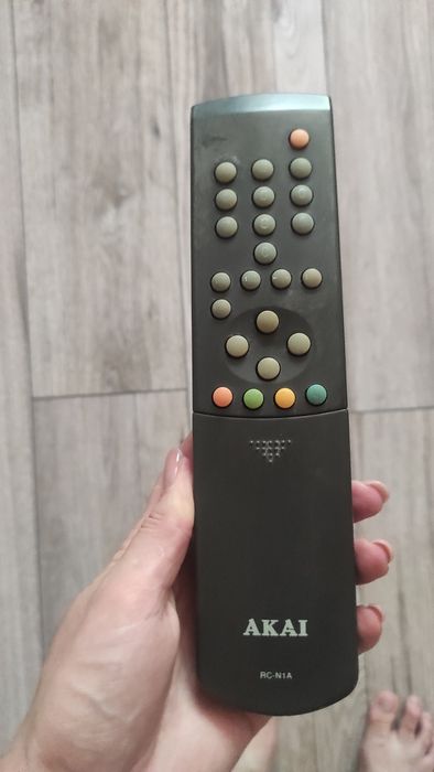 Телевізор Акаї , працюючий