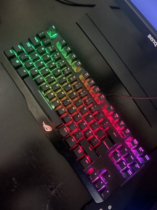 Teclado Mecanico ROG claymore