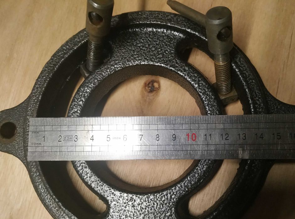 szczęki i obrotnica z imadła