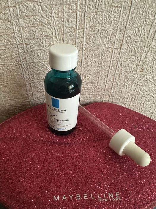 сироватка La Roche-Posay Effaclar