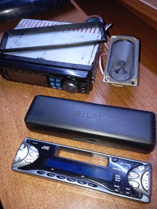 В машину техника