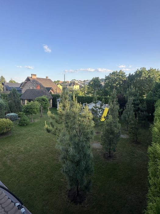 Будинок в елітному передмісті