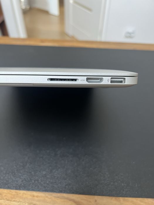 MacBook Pro 13.3 retina mid 2014 intel i5 8GB  128GB