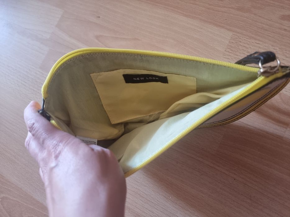 Zestawie kosmetyczek owoce