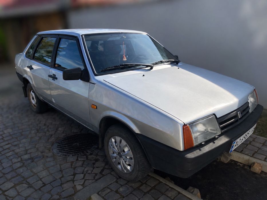 Автомобіль ВАЗ 21099