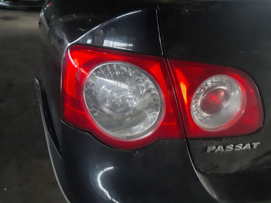 Volkswagen Passat B6 sedan lampa tyl