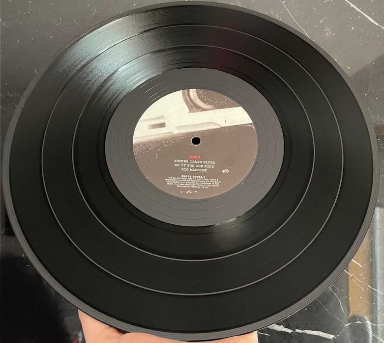 Velvet Revolver - Contraband | 1ª versão US | 2004