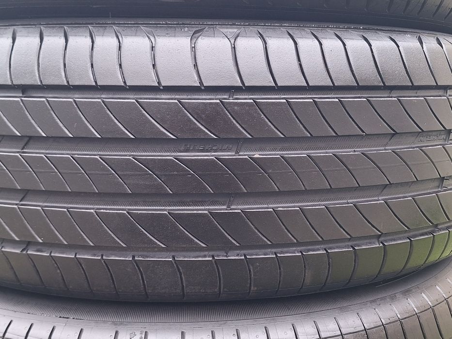 Літній MICHELIN 215 60 R17