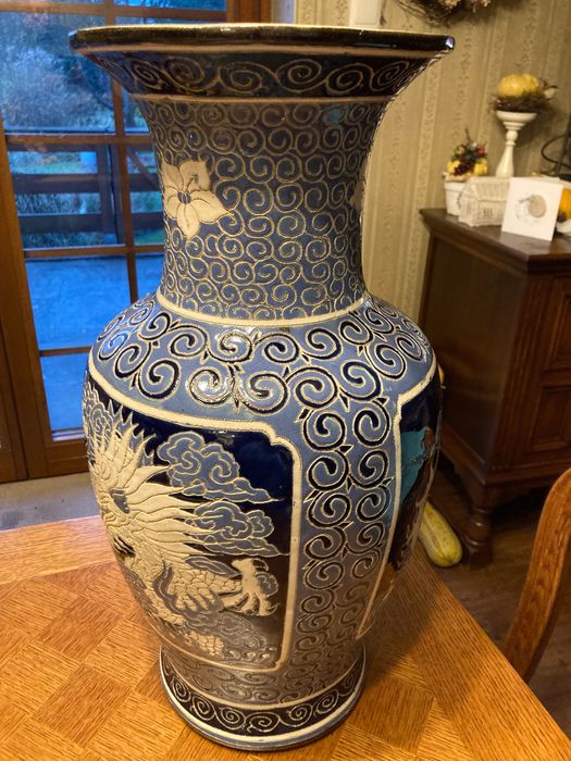 Duży wazon chiński.
