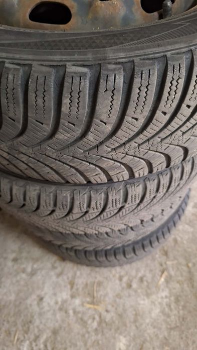Felgi metalowe 14, wraz z oponami
