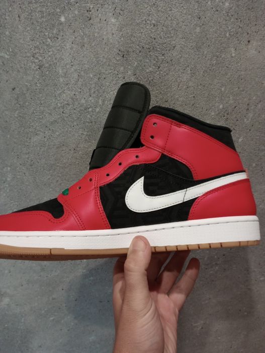 Air Jordan MID 1 Christmas