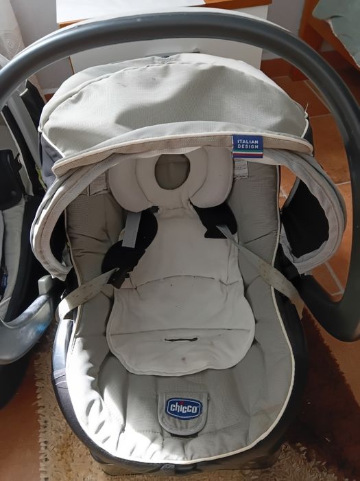 Carrinho de bebé  da chicco