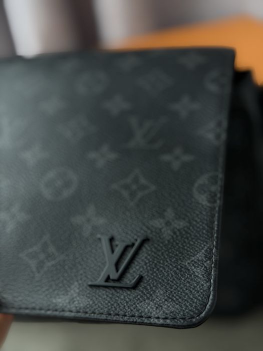 Сумка-мессенджер Louis Vuitton