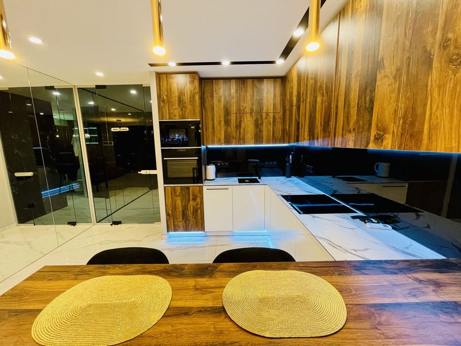 Подобово 2кімн.-LUX VIP рівня в Рівер Парку з видом на Дніпро