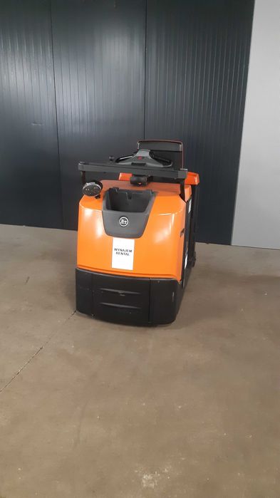 Ciagnik szklarniowy magazynowy Paleciak BT TSE 300