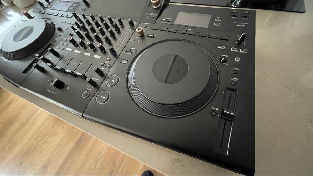 Pioneer Opus Quad + Mala UDG (c/garantia)
