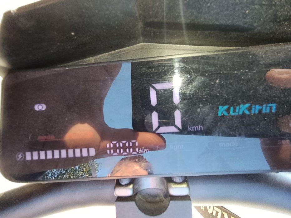 Продам kukirin g2