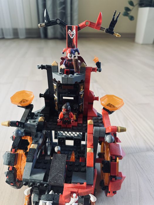 LEGO Nexo Knights 70316 Джестро-мобіль + гігант Спаркс