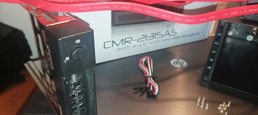 Kieszeń Hot Swap SATA Chieftec 5.25" na 3x 3.5" 2.5" HDD SSD RAID