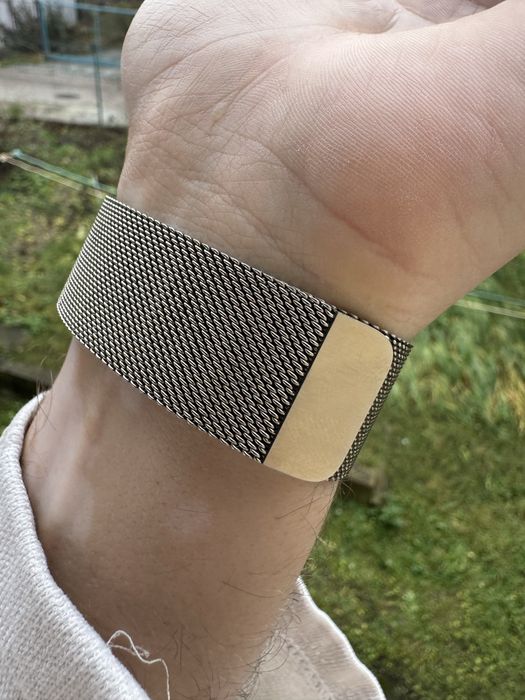 Apple Watch Series 9 GPS + Cellular 45mm Gold Stainless Steel