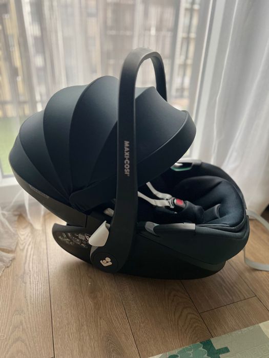Fotelik samochodowy Maxi Cosi Pebble 360 Pro 2
