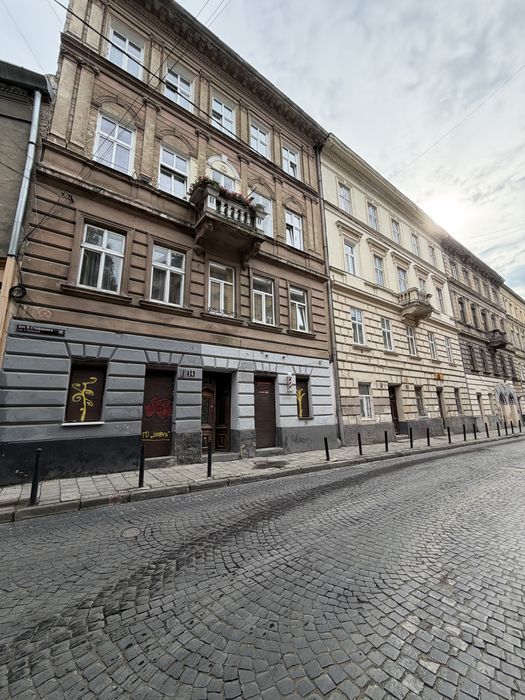 Продаж 1 кімнатної квартири у центрі міста Вулиця Стефаника Проспект Шевченка Площа Ринок Коперника Парк Франка Галицький район Австрійський будинок