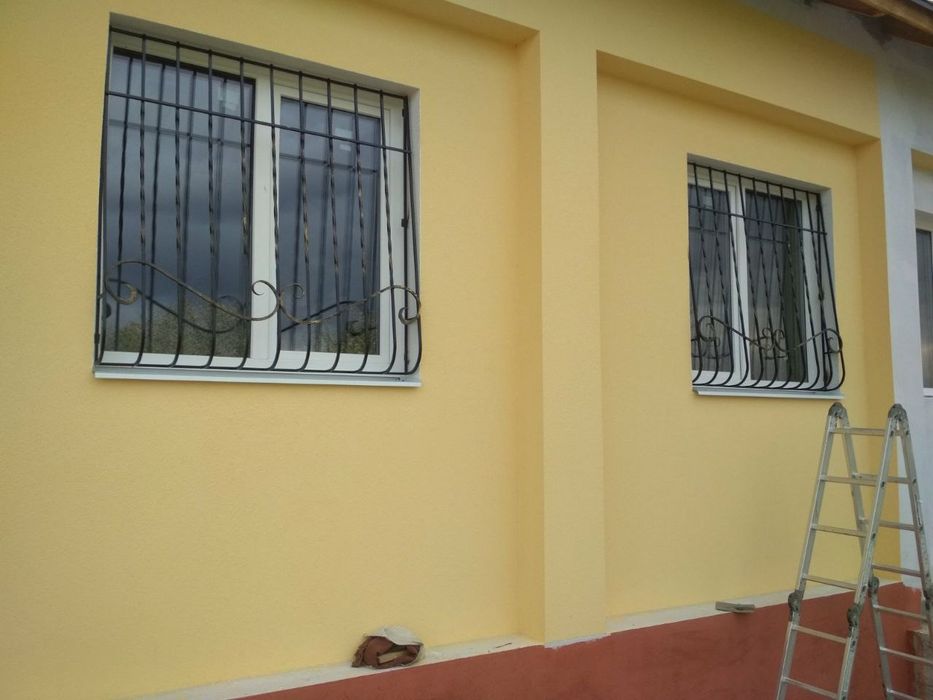 Решётки на окна.