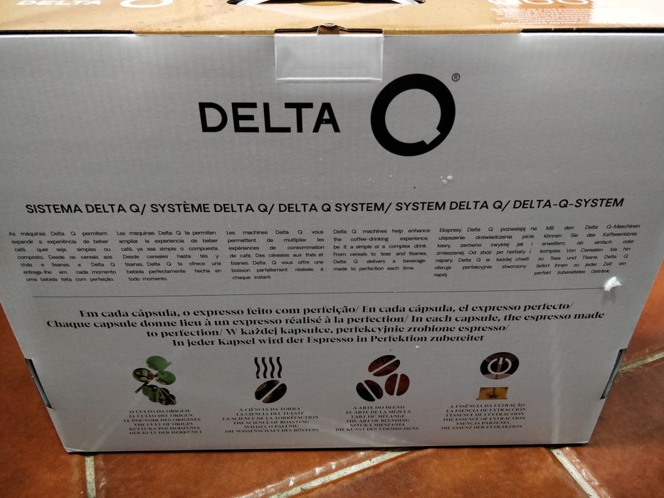 Máquina de café Delta mini qool