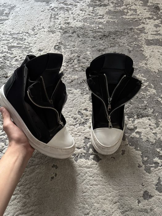 Cinzia araia type double zip синзи ариа , (не Rick owens)