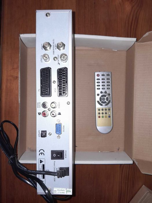 Спутниковый тюнер Globo7100A
