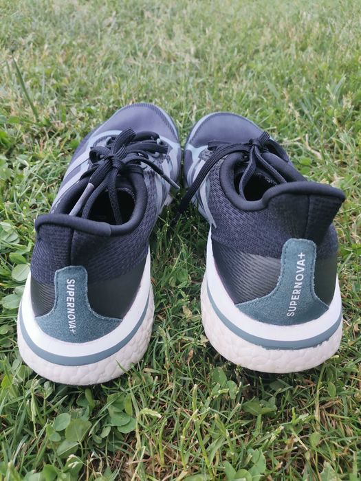 Buty Adidas supernova