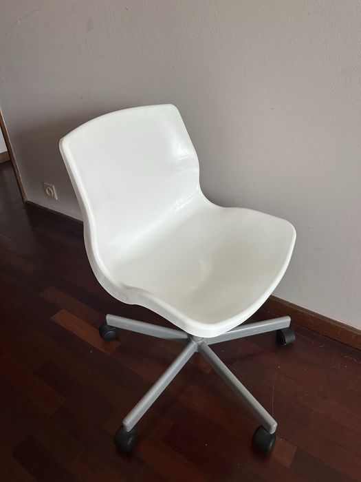 Cadeiras de escritório IKEA SNILLE